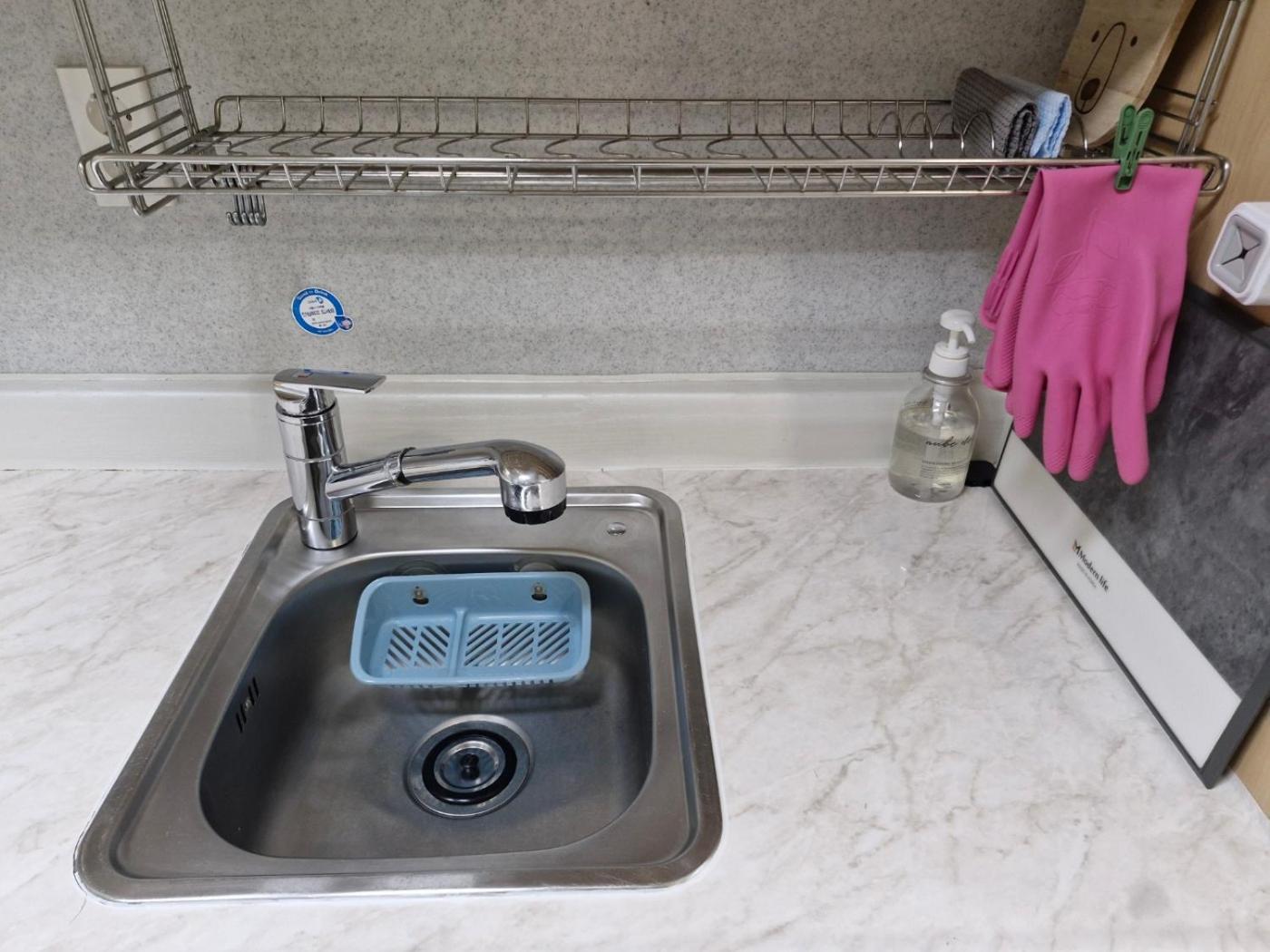 Hongdae Residence - 1Min From Hongik Uni Station Exit #1 سيول المظهر الخارجي الصورة