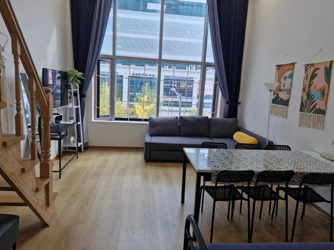 Hongdae Residence - 1Min From Hongik Uni Station Exit #1 سيول المظهر الخارجي الصورة